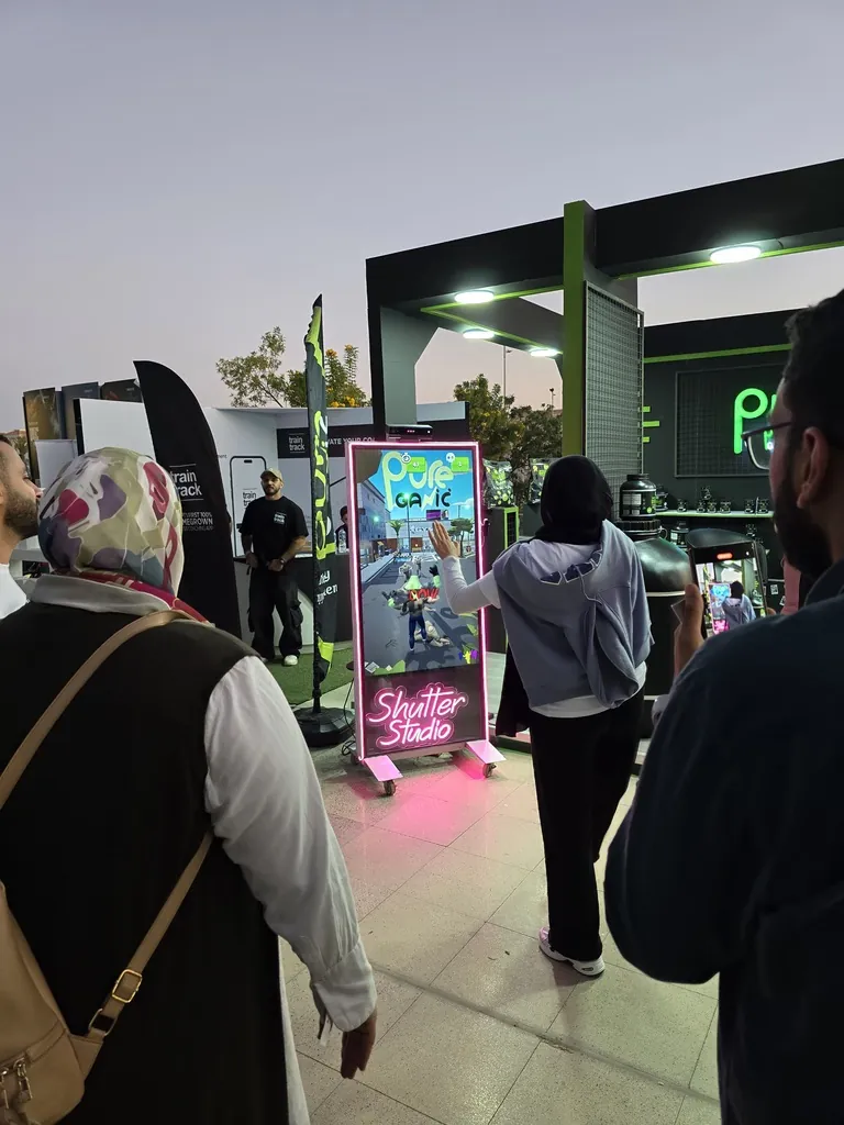 PureGanic · لعبة Kinect